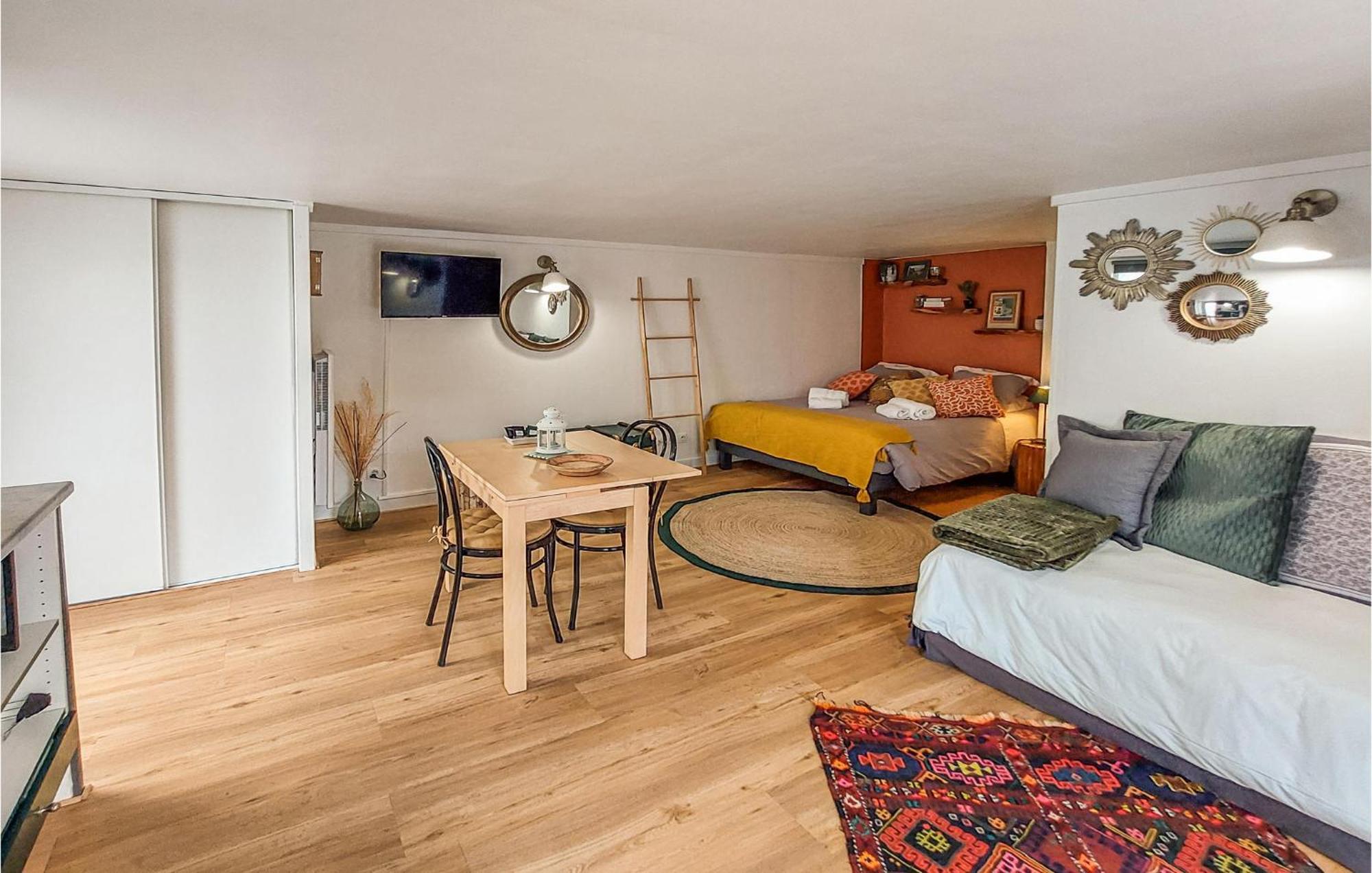 Amazing Apartment In Balaruc Les Bains With Wifi ภายนอก รูปภาพ
